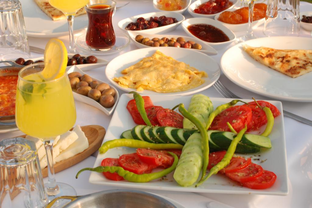 Cunda Fora Hotel Ayvalik Exterior photo