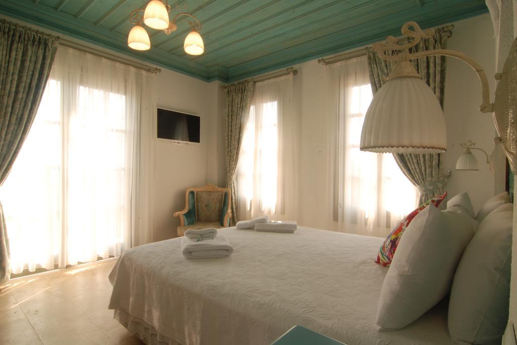 Cunda Fora Hotel Ayvalik Exterior photo