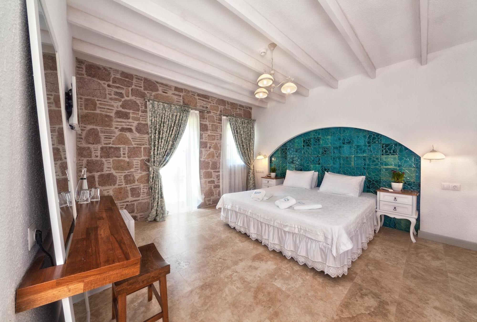 Cunda Fora Hotel Ayvalik Exterior photo