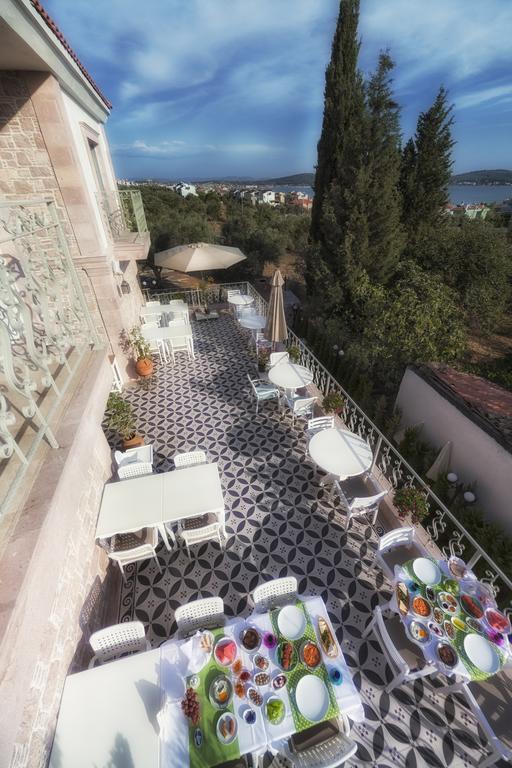 Cunda Fora Hotel Ayvalik Exterior photo