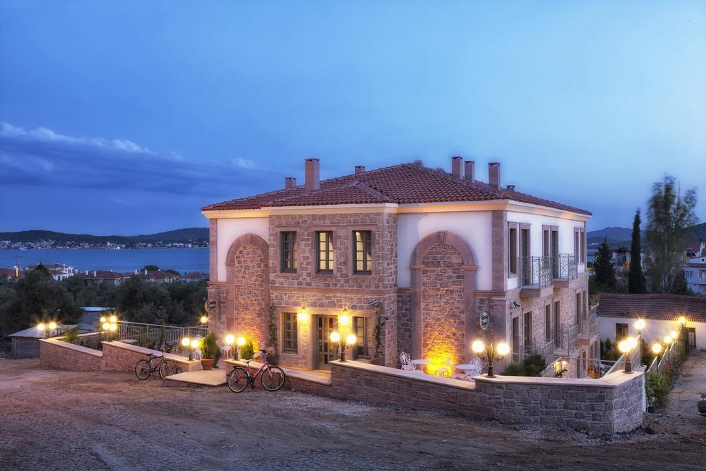 Cunda Fora Hotel Ayvalik Exterior photo