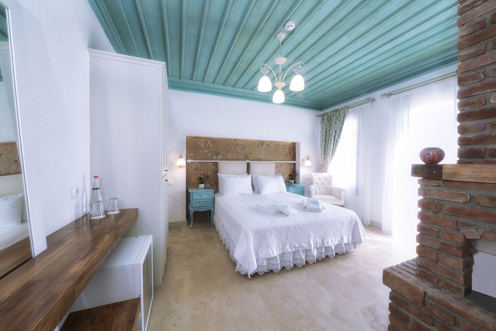 Cunda Fora Hotel Ayvalik Exterior photo
